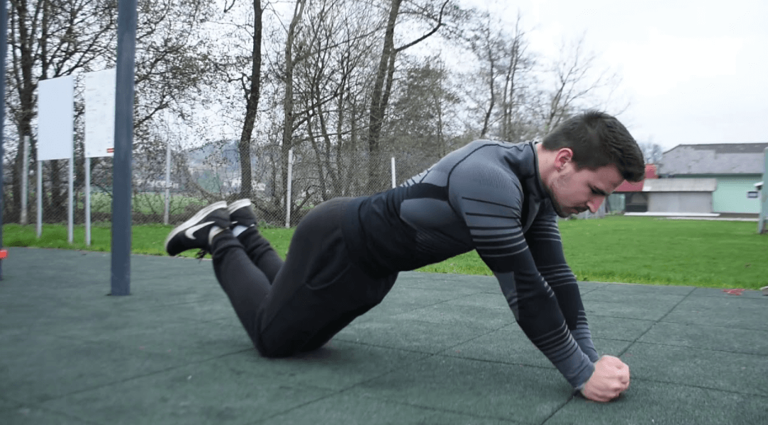 Bow Push-Up your triceps and release all of your muscles for a full, powerful push-up. Bow Push-Ups move the shoulder blades back and raise the arms. To do a full set of Bow Push-Ups, start