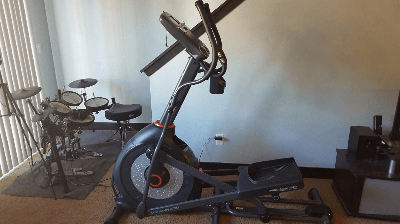 The Schwinn 470 is packed to the brim with great features