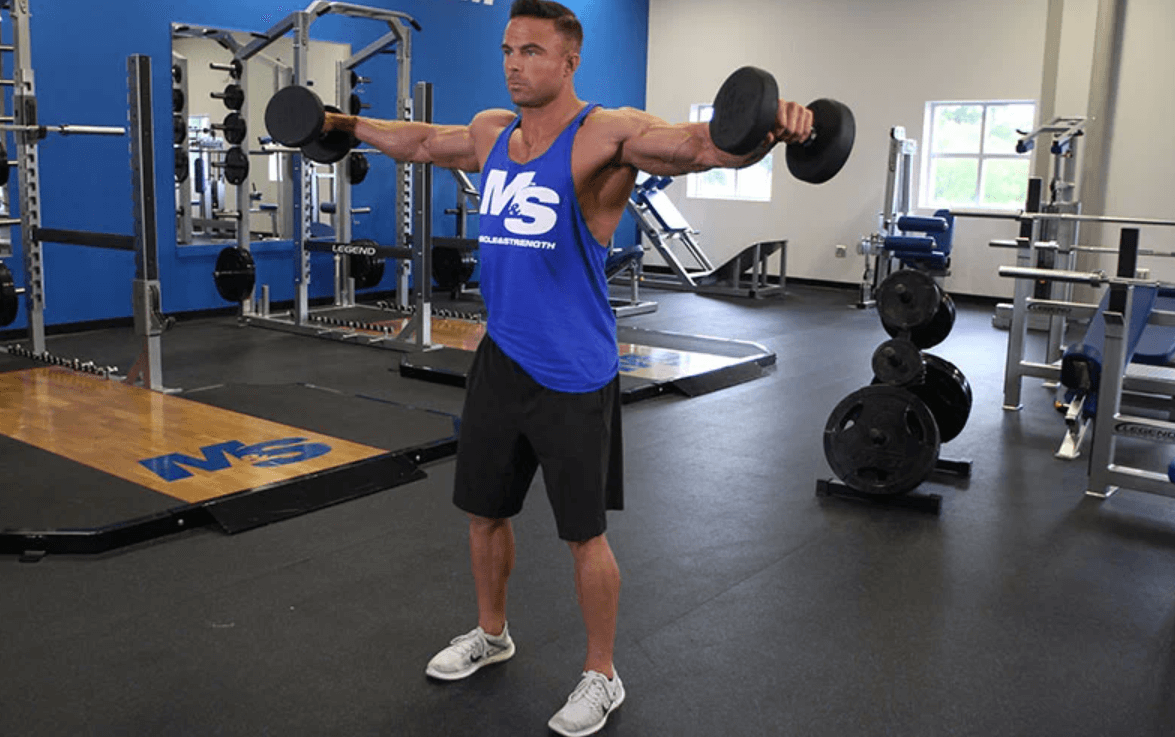 Some basic steps and common mistakes you should know before starting your lateral raise workout