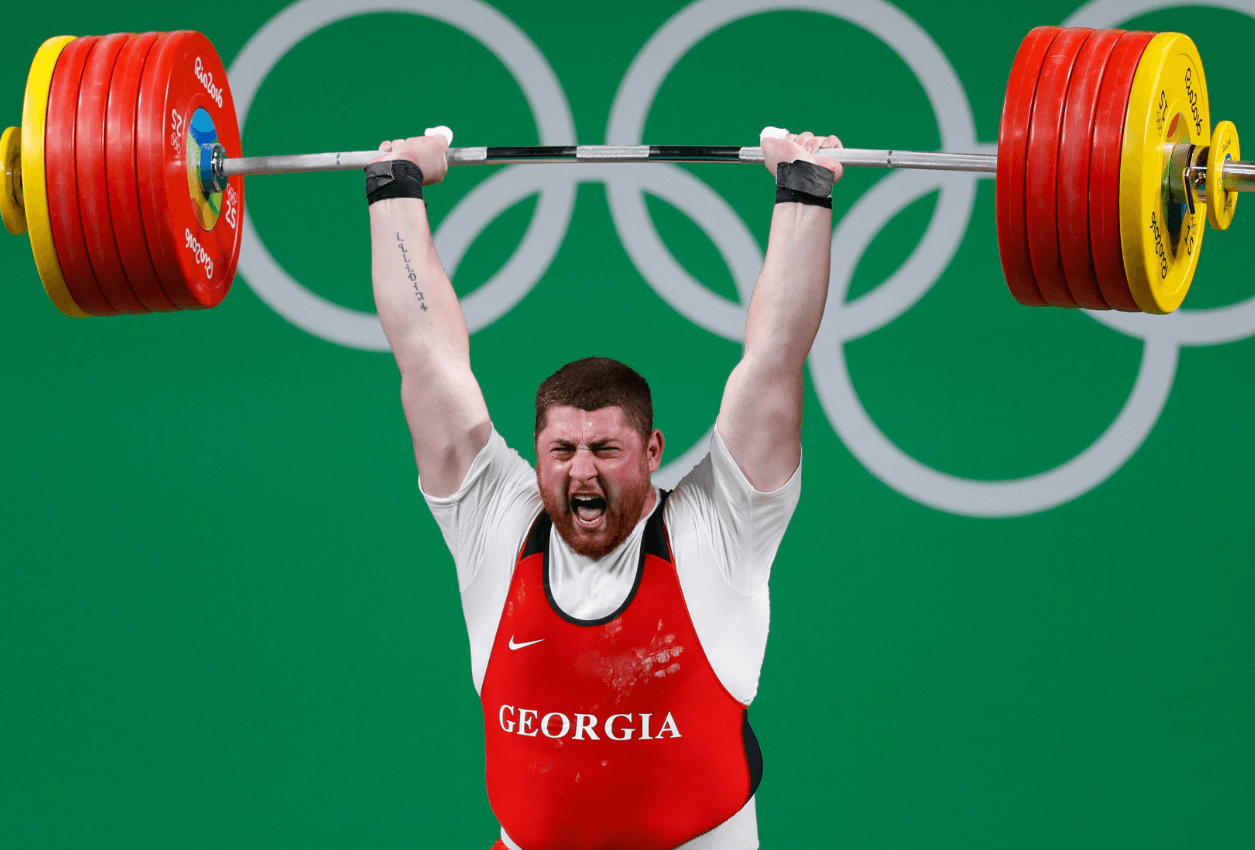 Here's how you can use a weightlifting belt when performing clean and jerk exercises